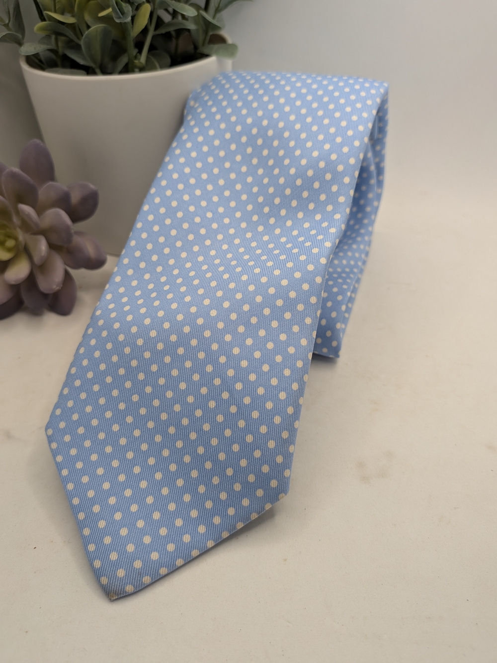 Vineyard Vines Light Blue Polka Dot Men's Tie - Picture 4 of 5
